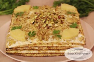 Matso cake с курицей ананасами сыром орехами